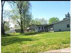 3301 West Hawthorne Court, Marion, IL 62959