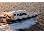 2012 Hunt Yachts 44