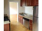 2 bedroom in Chicago IL 60625