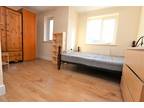 Westminster Drive, Palmers Green N13 Property - £780 pcm (£180 pw)