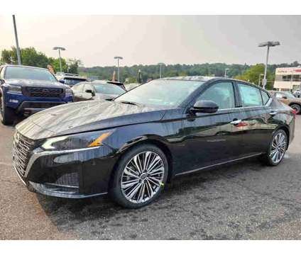 2023 Nissan Altima 2.5 SL is a Black 2023 Nissan Altima 2.5 Trim Car for Sale in Jenkintown PA