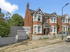 Kings Road, Willesden Green, NW10 5 bed detached house for sale - £
