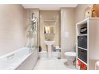 Green Lanes, London, N4 3 bed flat for sale -