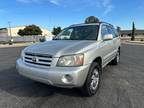 2004 Toyota Highlander Base AWD 4dr SUV V6 w/3rd Row