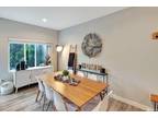 Condo For Sale In Issaquah, Washington