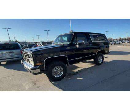 1989 Chevrolet Blazer V10 4WD is a 1989 Chevrolet Blazer V10 4WD SUV in Grand Island NE