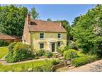 The Street, Hastingleigh, Kent, TN25 4 bed detached house for sale -