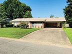 604 Clara Dr, Conway, AR