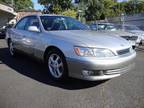 2001 Lexus ES 300 Base 4dr Sedan