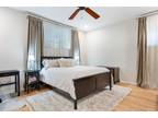 Condo For Sale In Chicago, Illinois