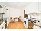 2 bedroom maisonette for sale in Brockley Crescent, Romford, RM5