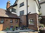 Upton Close, Barnwood, Gloucester, GL4 6 bed detached house for sale -