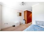 Albemarle Road, Beckenham, BR3 2 bed apartment -