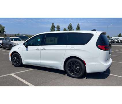 2023 Chrysler Pacifica Hybrid Limited is a White 2023 Chrysler Pacifica Hybrid in Cerritos CA