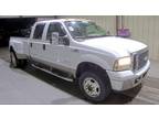 2006 Ford Super Duty F-350 DRW Lariat Crew Cab Long Bed 4WD DRW