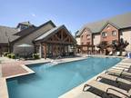 Avia Apartments on College Blvd (Overland Park)