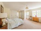 Egg Pie Lane, Hildenborough, Tonbridge, Kent, TN11 6 bed detached house -