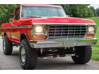 1979 Ford F150 Custom 4×4 Red