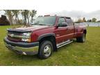 2004 Chevrolet Silverado 3500 LT Manual Extended Cab Pickup