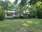 310 Lincoln Dr