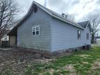 709 E MACOUPIN ST, Staunton, IL 62088 Single Family Residence For Rent MLS#