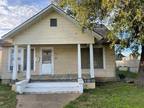 699 E LA FAYETTE ST, La Grange, TX 78945 Single Family Residence For Sale MLS#