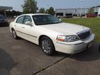 2004 Lincoln Town Car Ultimate