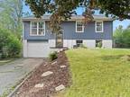 3105 Carriage Dr SW