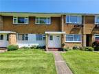 2 bedroom maisonette for sale in Ladycroft Way, Farnborough, Kent, BR6