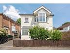 Vinery Gardens, Shirley, Southampton, Hampshire, SO16 3 bed detached house for