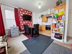 2 bedroom flat for sale in Ashway Court, Cashes Green Road, Stroud, GL5