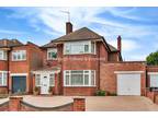 Lonsdale Drive, Enfield 4 bed detached house for sale - £