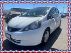 2013 Honda Fit Base 4dr Hatchback 5A