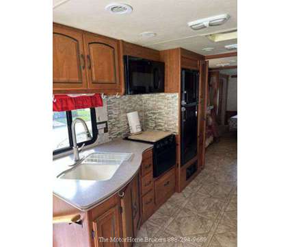 2011 Coachmen Mirada 34BH (in Frankford, DE) is a 2011 Motorhome in Salisbury MD