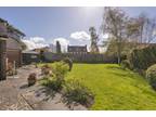 4 bedroom detached house for sale in Oast Court, Yalding, Maidstone, ME18