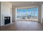 Contemporary Top Floor 3BD/3BA Condo w/ Spectacular Bay Views, Balcony, W/D,