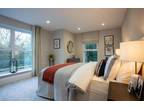 3 bedroom flat for sale in Oak End Way, Gerrards Cross, Buckinghamshire, SL9