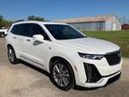 2020 Cadillac White, 33K miles