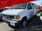 2004 Ford E-Series Wagon E 350 SD XLT 3dr Passenger Van