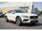 2024 Volvo V60 Cross Country B5 Plus