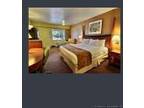 Hotel Weekly rents Econolodge Inn and Suites