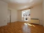 2 bedroom flat for sale in Jacobs Oak, Ashford, Kent, TN24