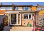 3 bedroom end of terrace house for sale in Parlaunt Road, Slough, SL3