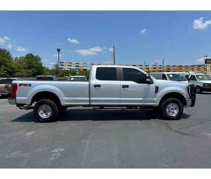 2019 Ford F250 Super Duty Crew Cab for sale is a Silver 2019 Ford F-250 Super Duty Car for Sale in Tyler TX