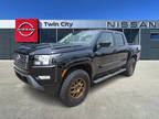 2023 Nissan frontier Black, new