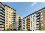 3 bedroom apartment for sale in Boardwalk Place, London, E14