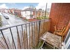 2 bedroom flat for sale in Portswood Road, Southampton, Hampshire, SO17