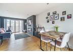 2 bedroom flat for sale in Bishops Green, Hampshire, RG20