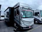 2023 Fleetwood Discovery LXE 44B 44ft