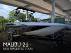 21 foot Malibu Wakesetter 21 VLX